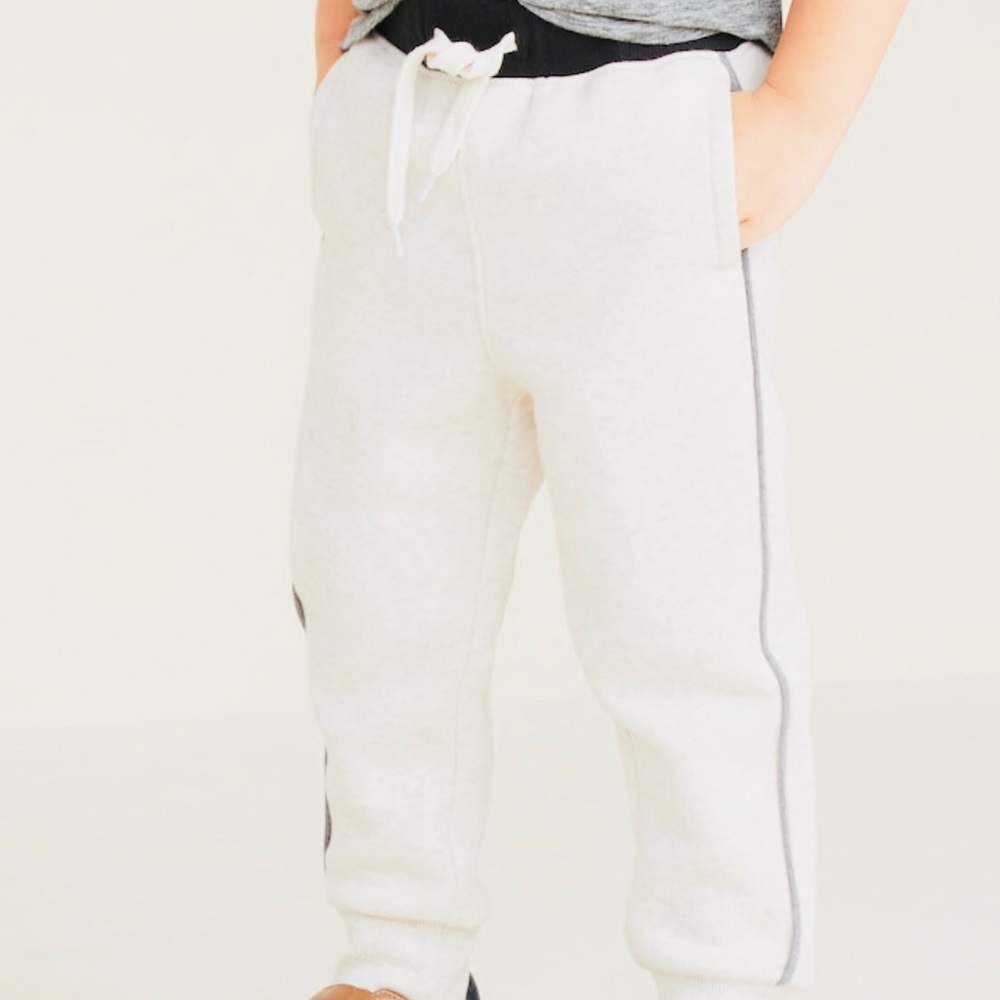 2/$15Old Navy Sweatpants